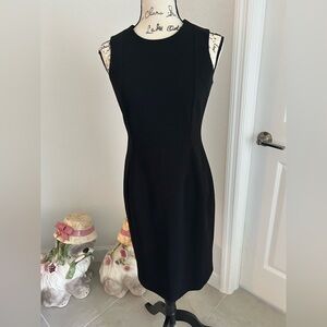 Calvin Klein Elegant Black Sleeveless Dress